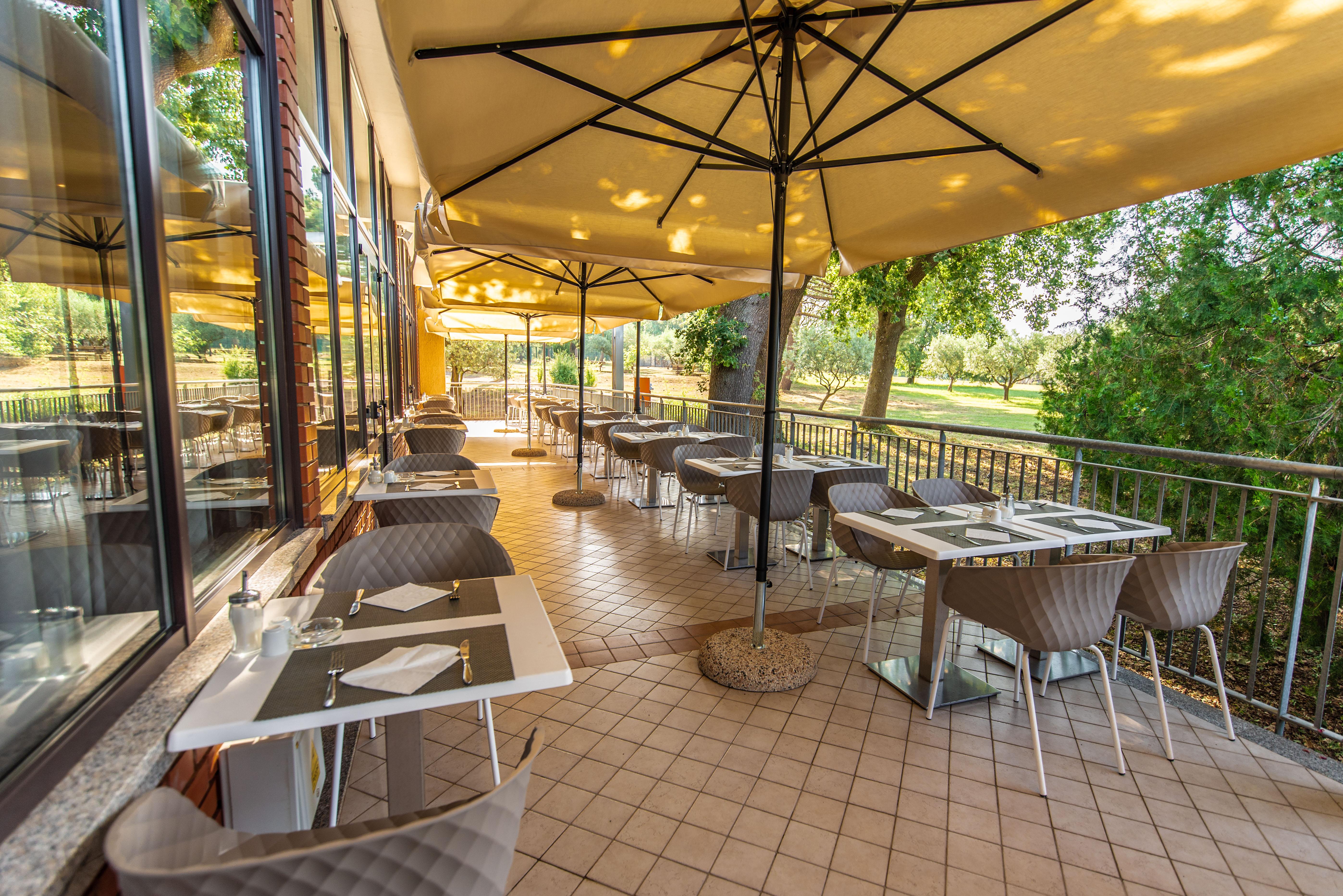 Arena Hotel Holiday Μεντουλίν Εξωτερικό φωτογραφία