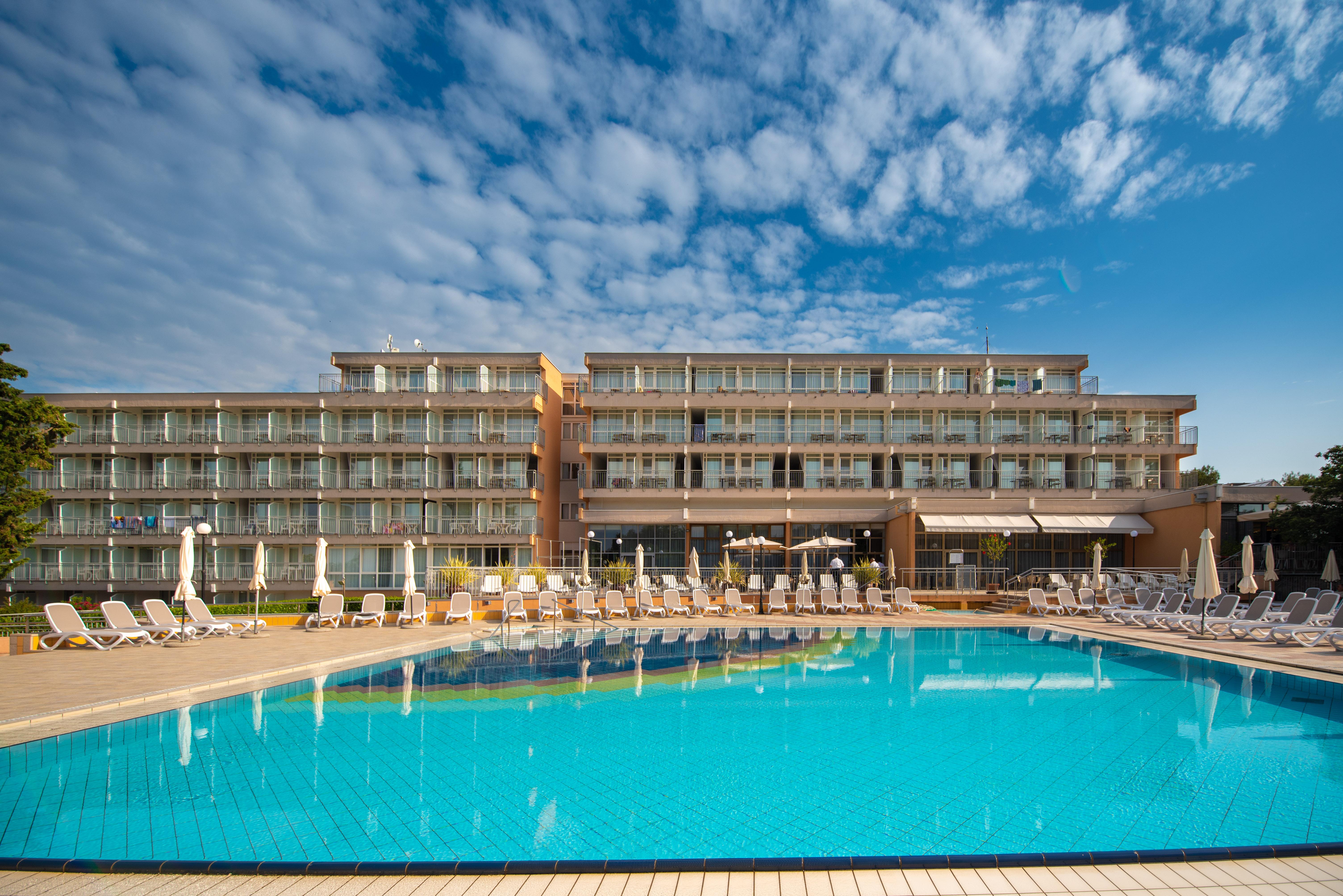 Arena Hotel Holiday Μεντουλίν Εξωτερικό φωτογραφία