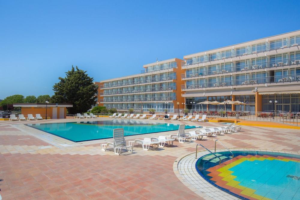 Arena Hotel Holiday Μεντουλίν Εξωτερικό φωτογραφία