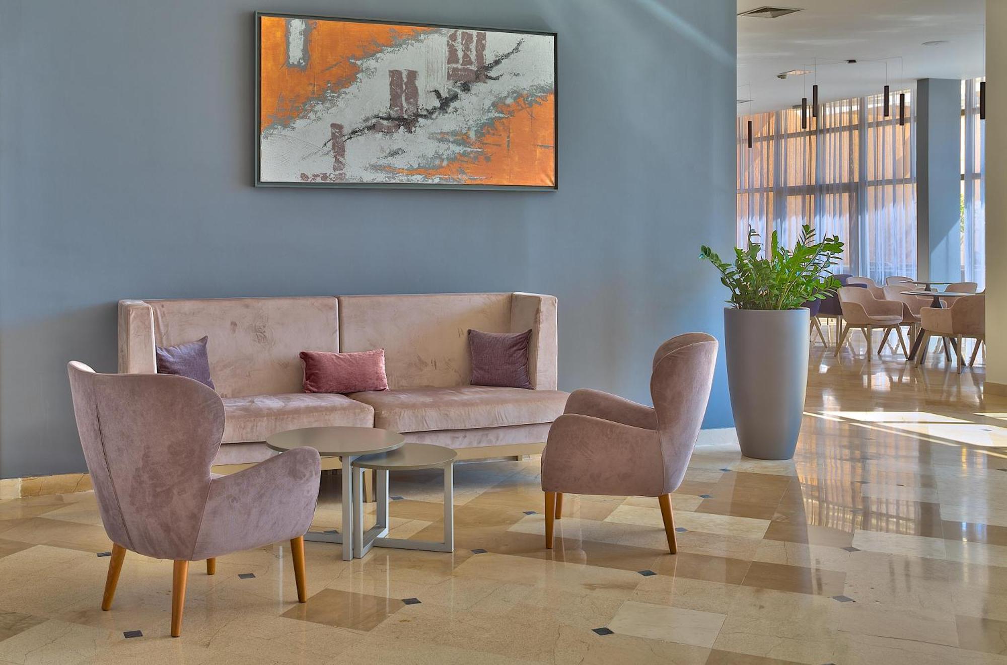 Arena Hotel Holiday Μεντουλίν Εξωτερικό φωτογραφία