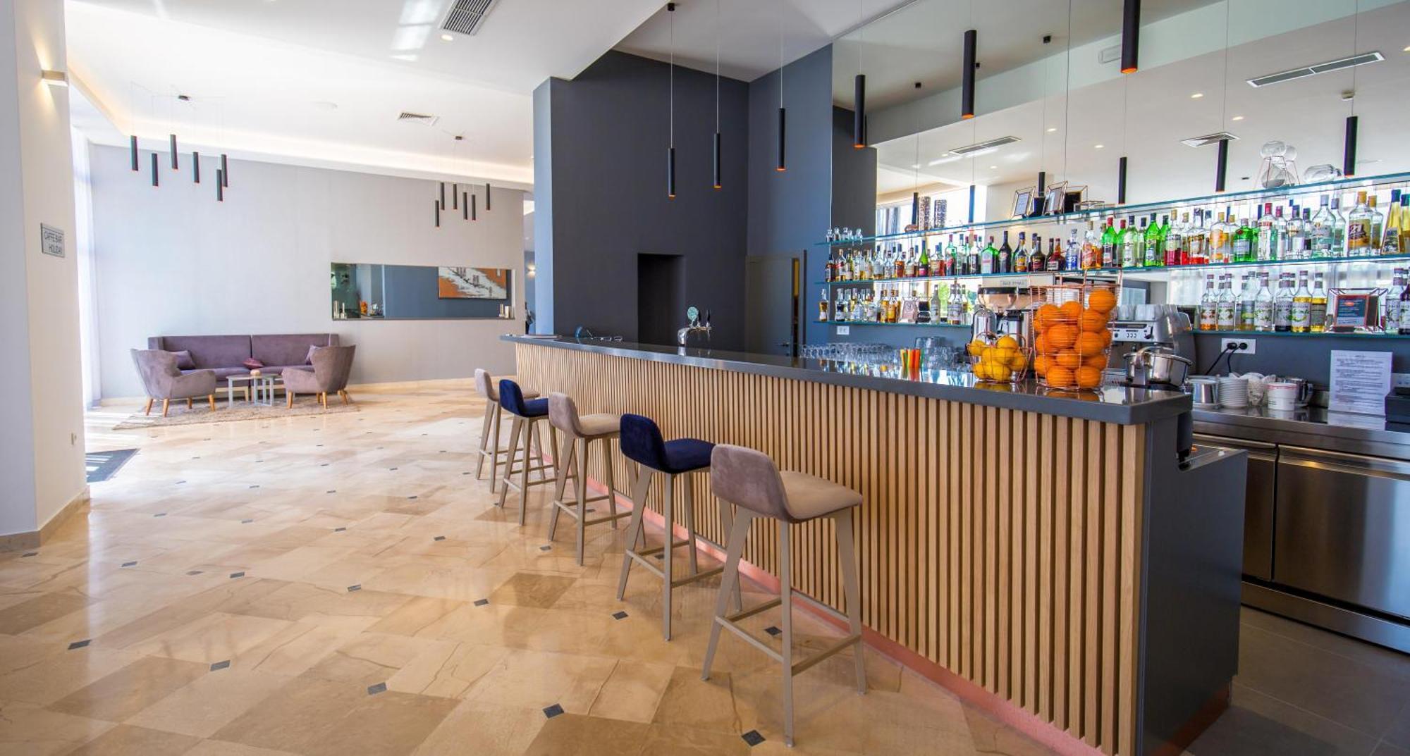 Arena Hotel Holiday Μεντουλίν Εξωτερικό φωτογραφία