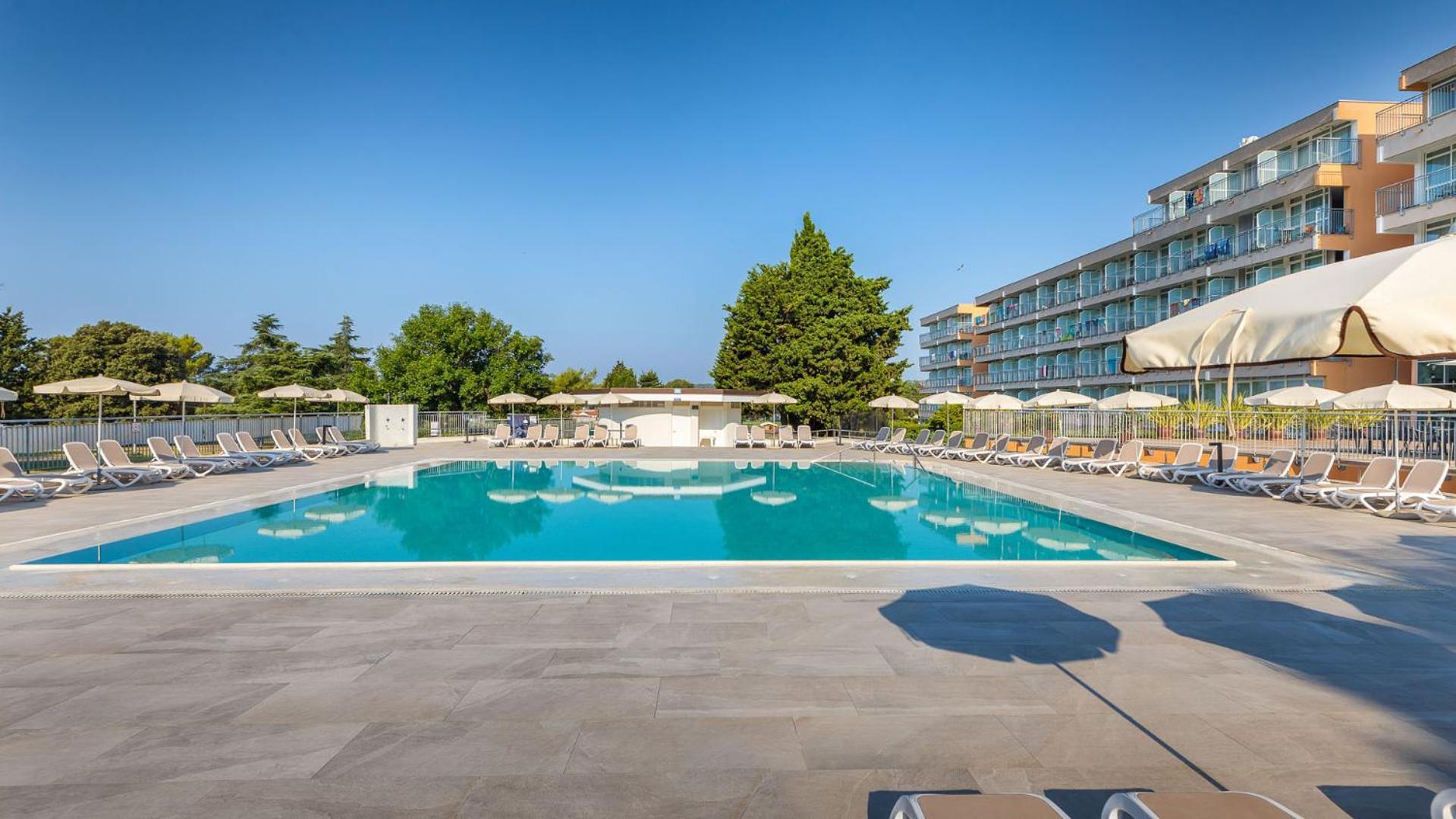 Arena Hotel Holiday Μεντουλίν Εξωτερικό φωτογραφία