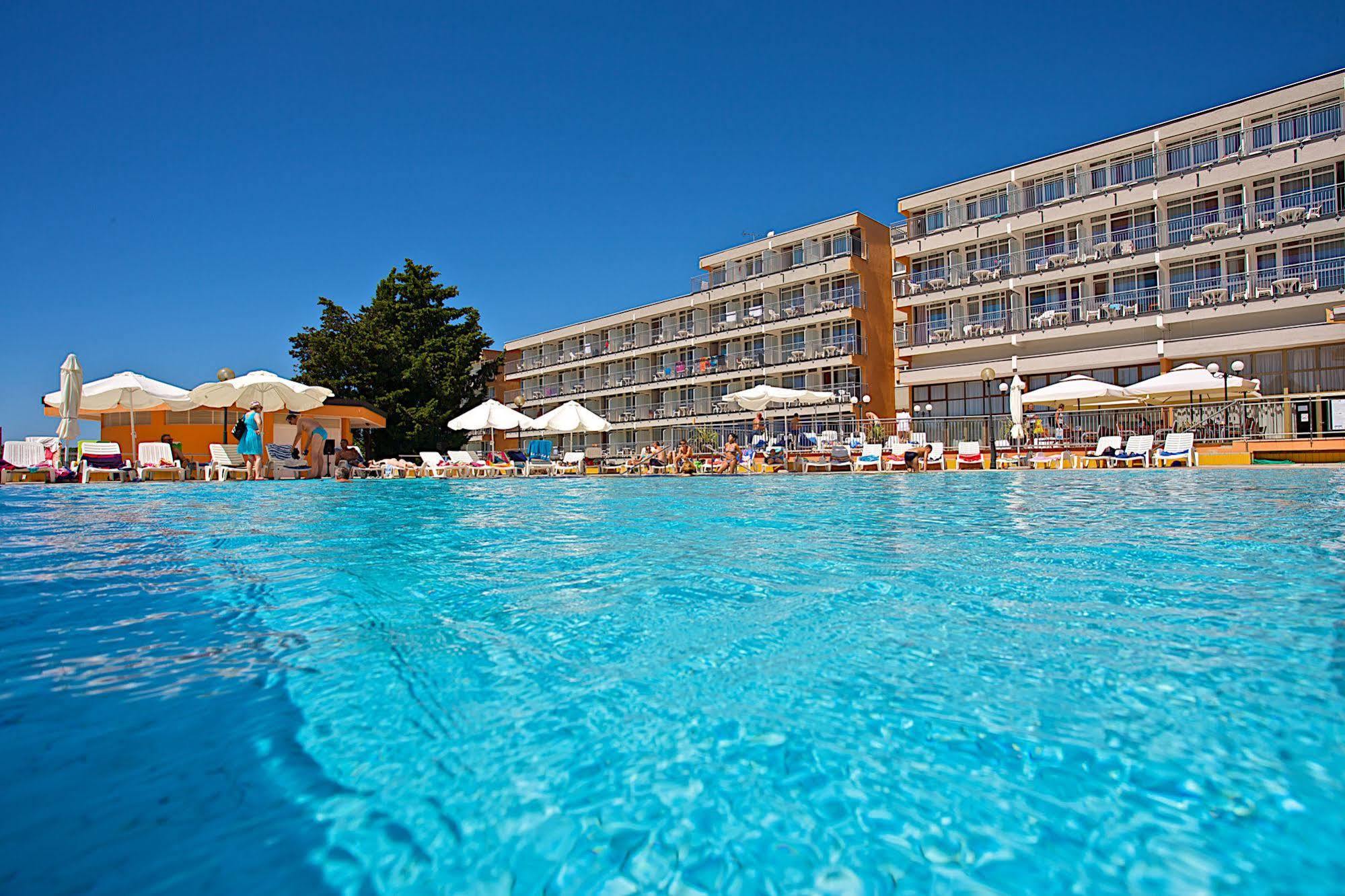 Arena Hotel Holiday Μεντουλίν Εξωτερικό φωτογραφία